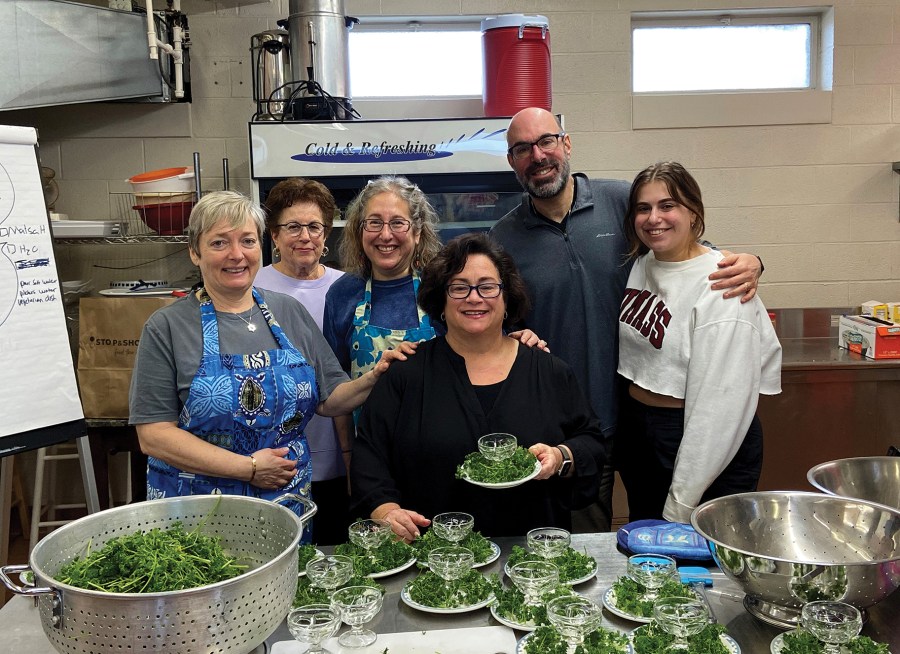 Seders bring community together